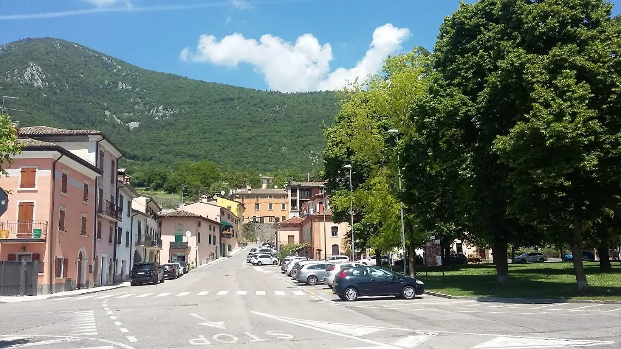 Casa Vacanze Al Borgo Caprino Veronese Holiday home